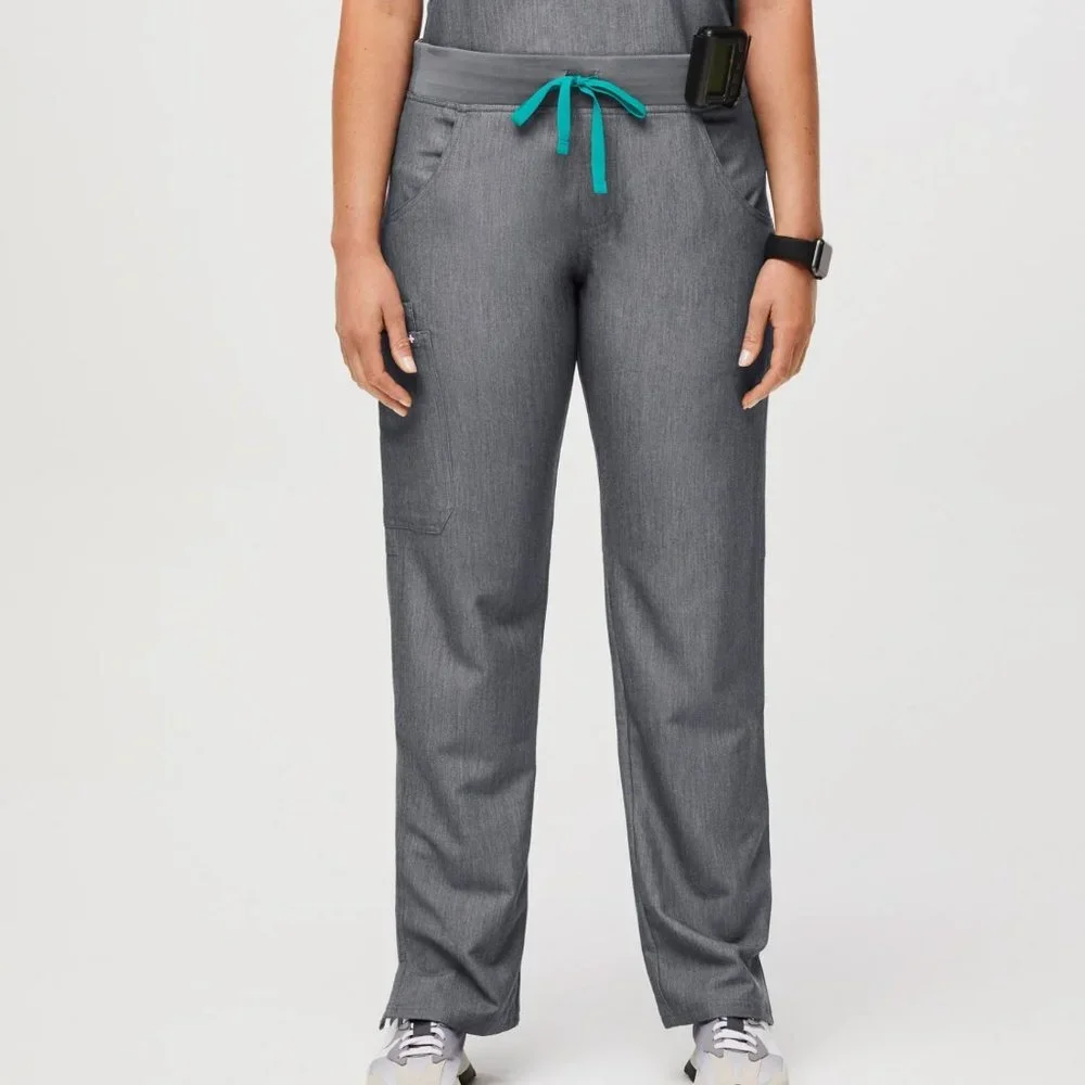 Figs Kade Cargo Scrub Pants in Graphite XS Petite